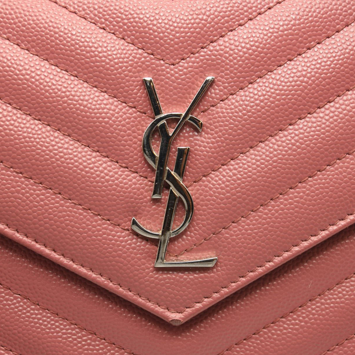 SAINT LAURENT Grain De Poudre Matelasse Chevron Monogram Chain Wallet Mystic Rose