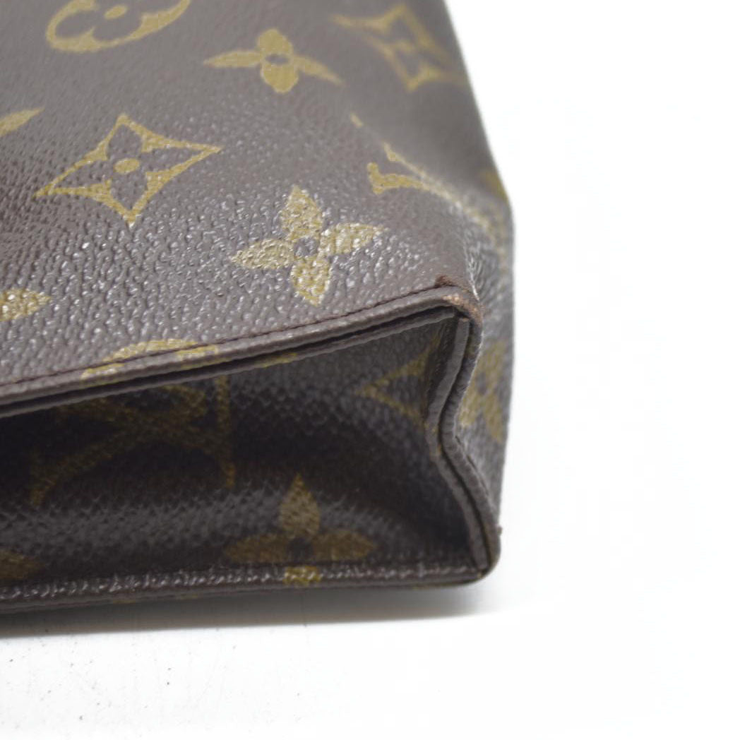 AUCTION $490 Louis Vuitton Monogram Poche Toilette 15 Cosmetics Pouch Purse Brown TH8904