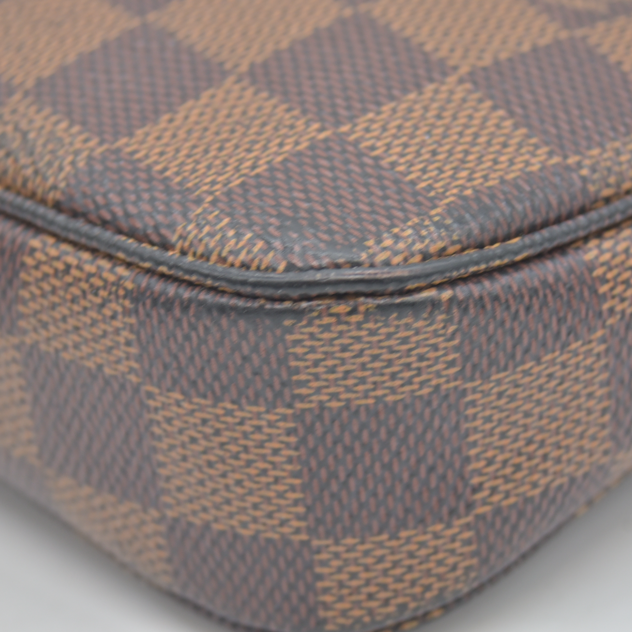 2017 $1290 Louis Vuitton Damier Ebene Pochette Accessories NM MB1197