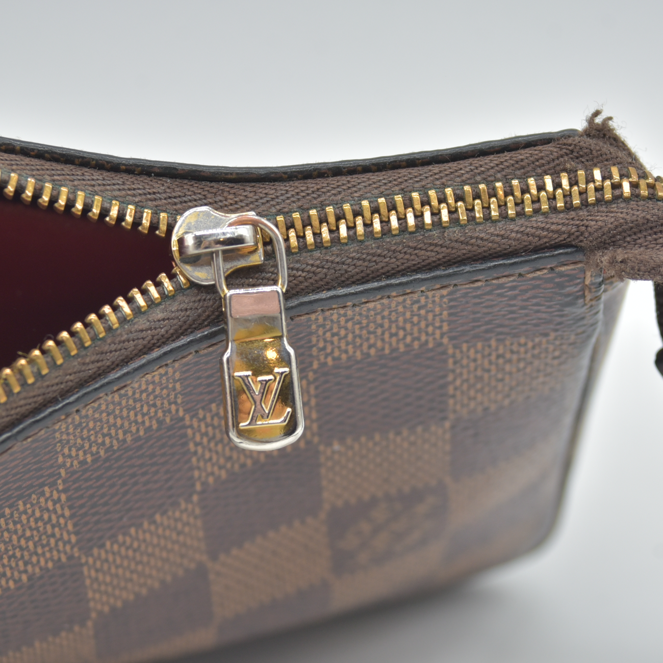 2017 $1290 Louis Vuitton Damier Ebene Pochette Accessories NM MB1197