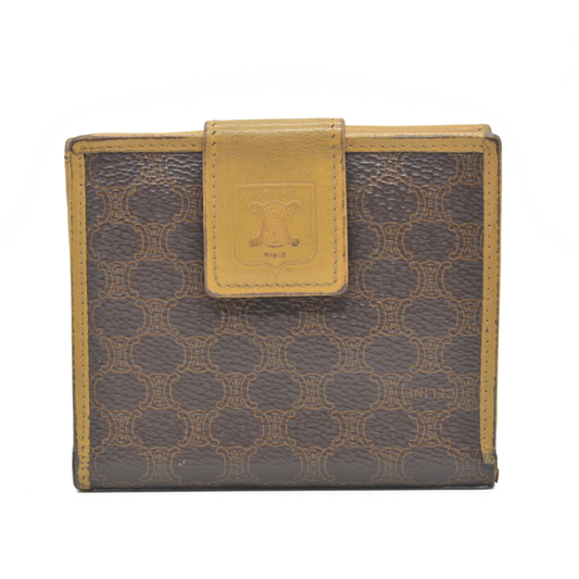 $590 Celine Triomphe Wallet Printed Compact Wallet