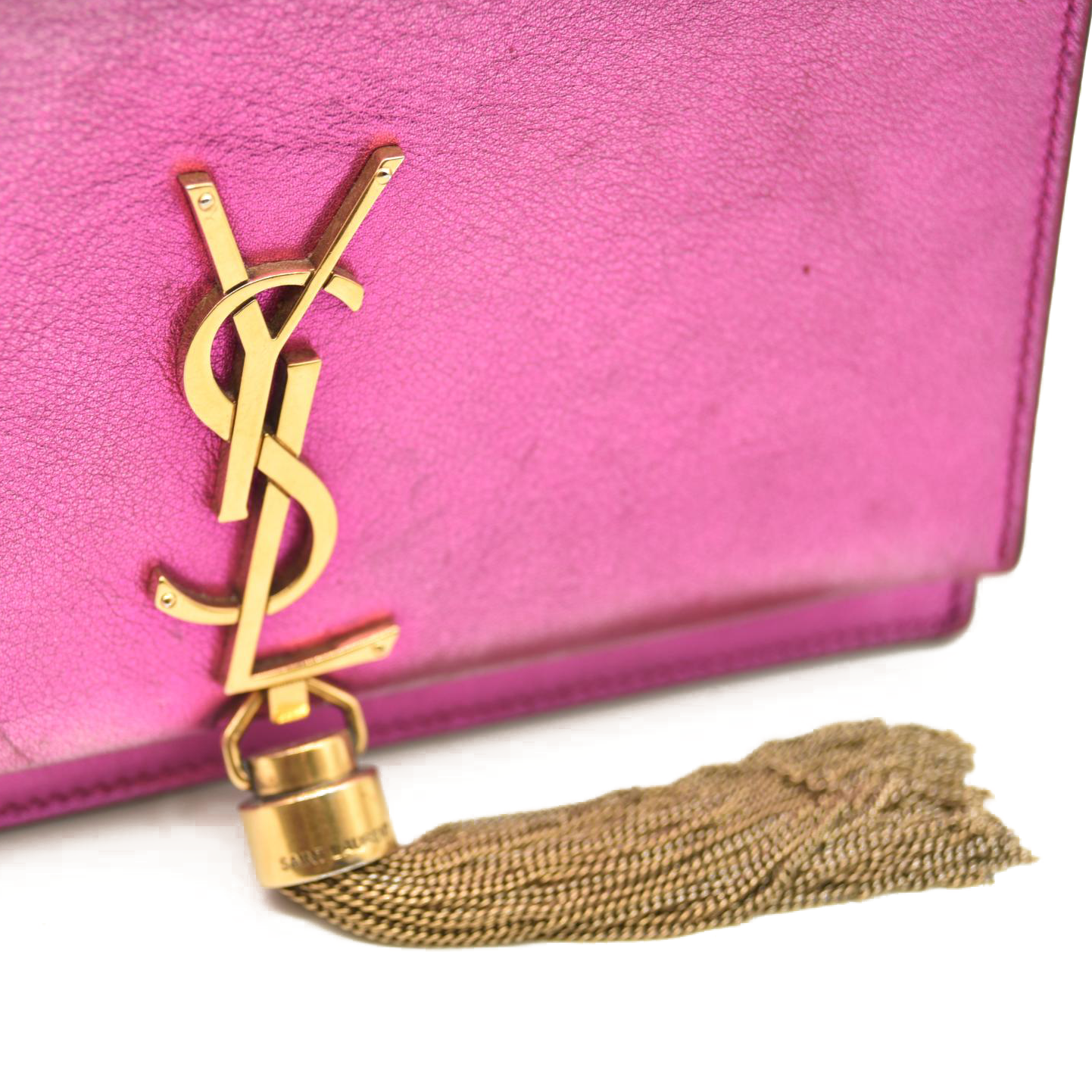 SAINT LAURENT Metallic Calfskin Classic Monogram Kate Tassel Chain Wallet Fuchsia