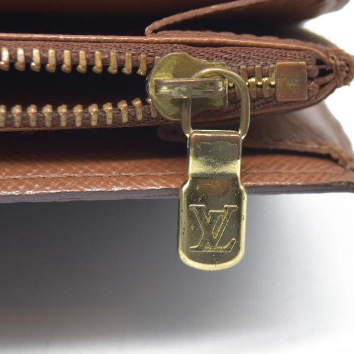 AUCTION $725 Louis Vuitton Monogram Portefeiulle Sarah Long Bifold Wallet Brown