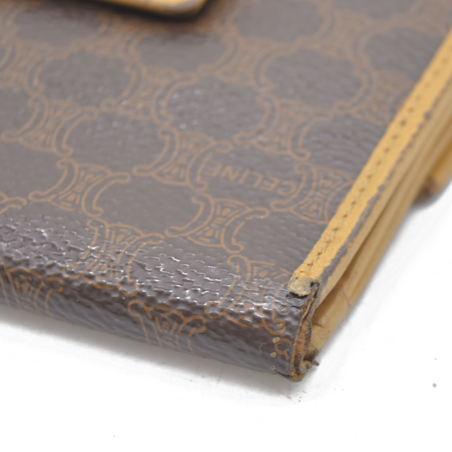 $590 Celine Triomphe Wallet Printed Compact Wallet