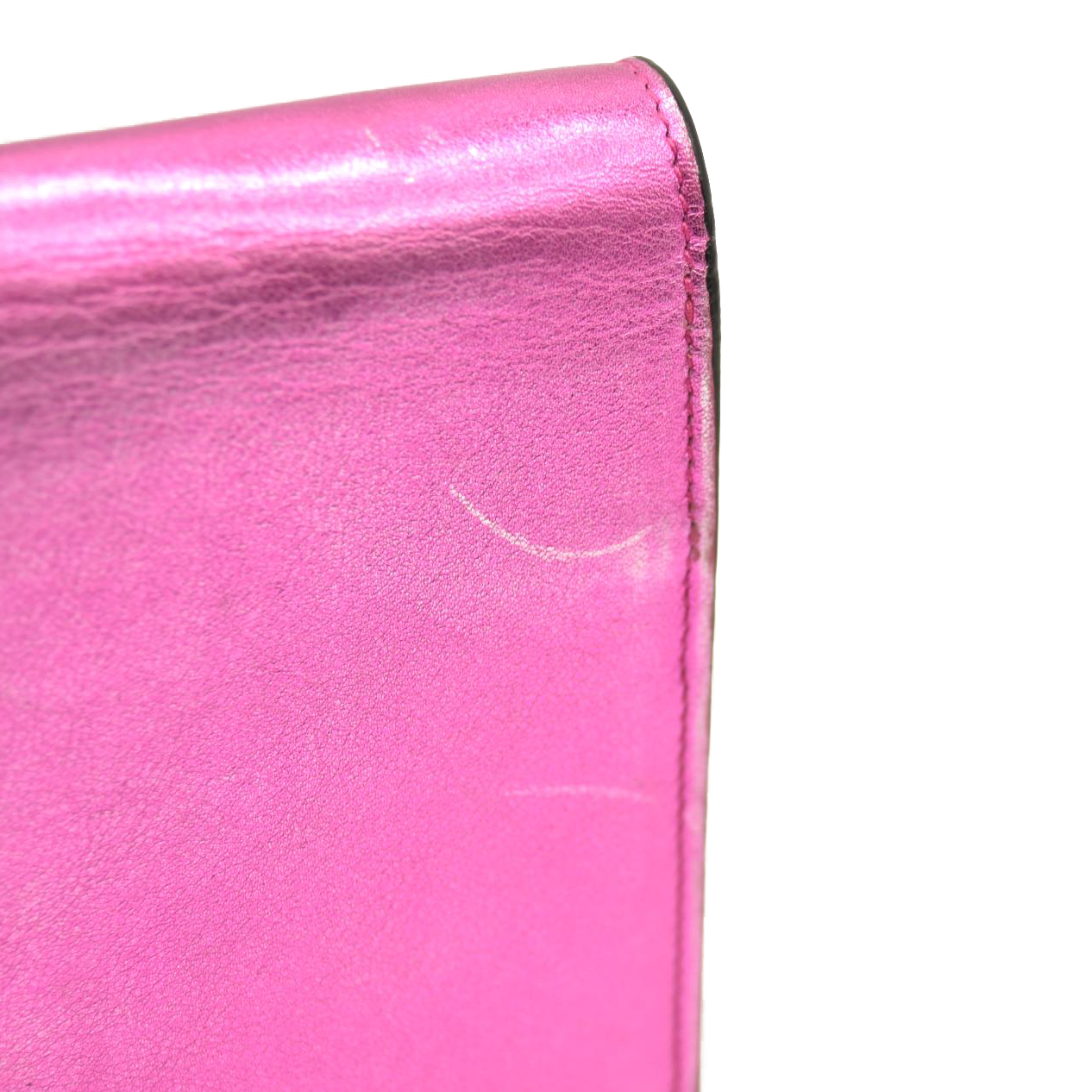 SAINT LAURENT Metallic Calfskin Classic Monogram Kate Tassel Chain Wallet Fuchsia