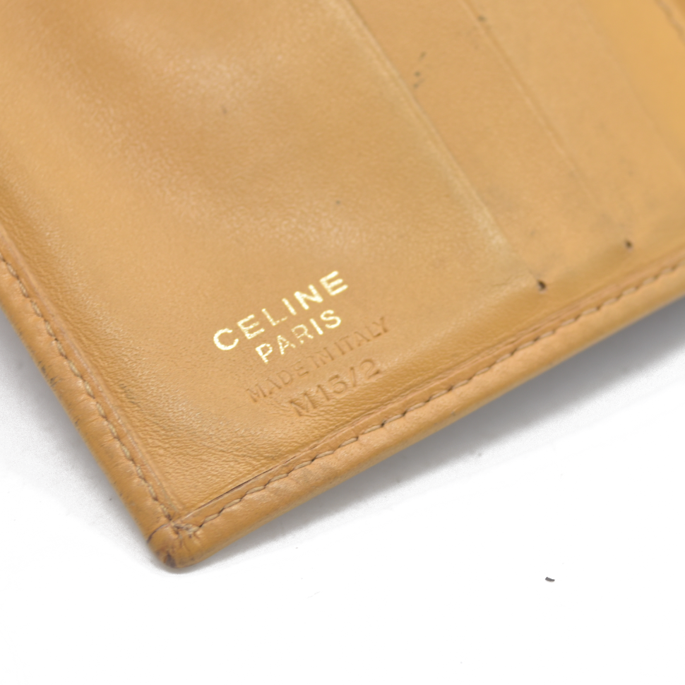 $590 Celine Triomphe Wallet Printed Compact Wallet
