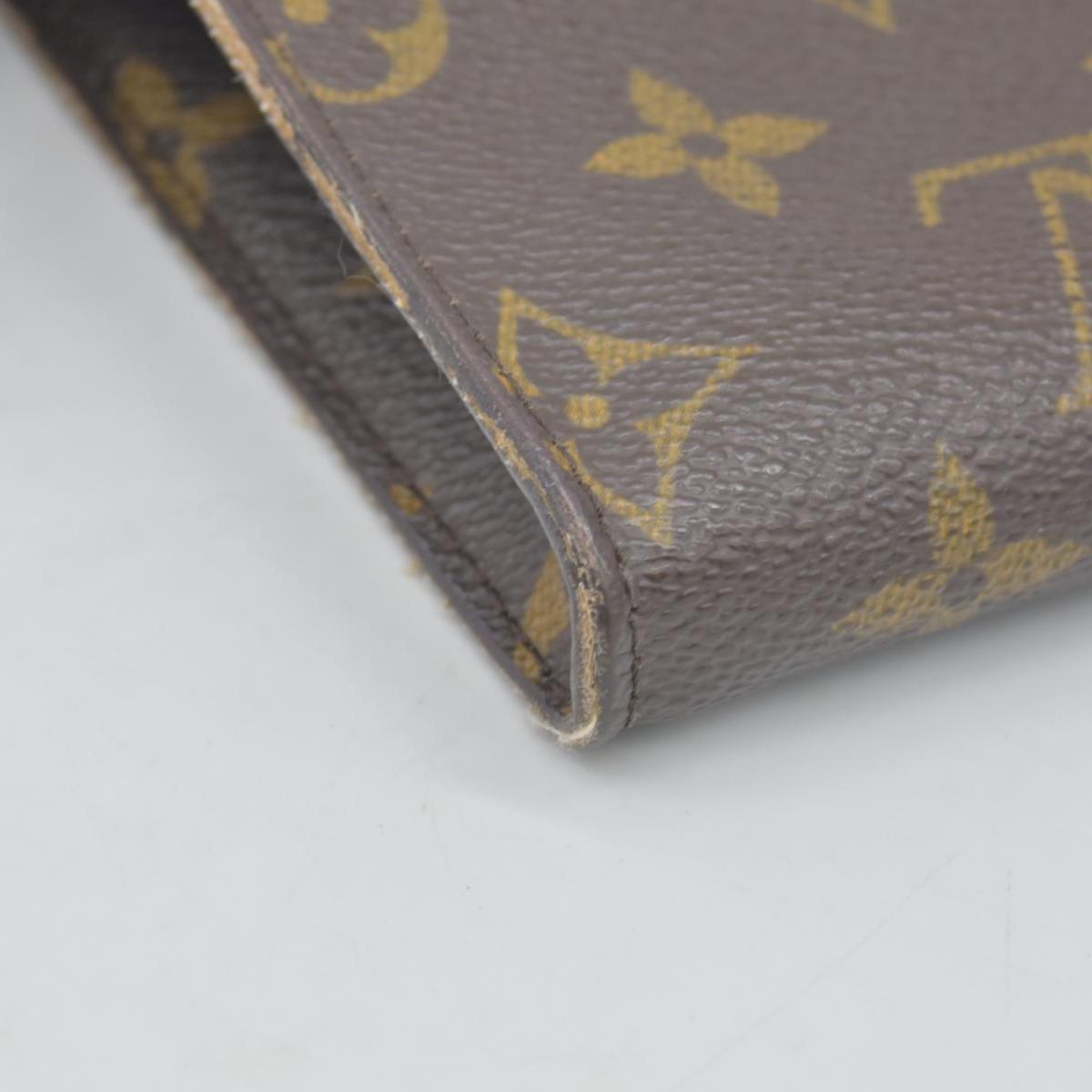 $600 Louis Vuitton Monogram Bucket Pouch 23 CONSIGNMENT