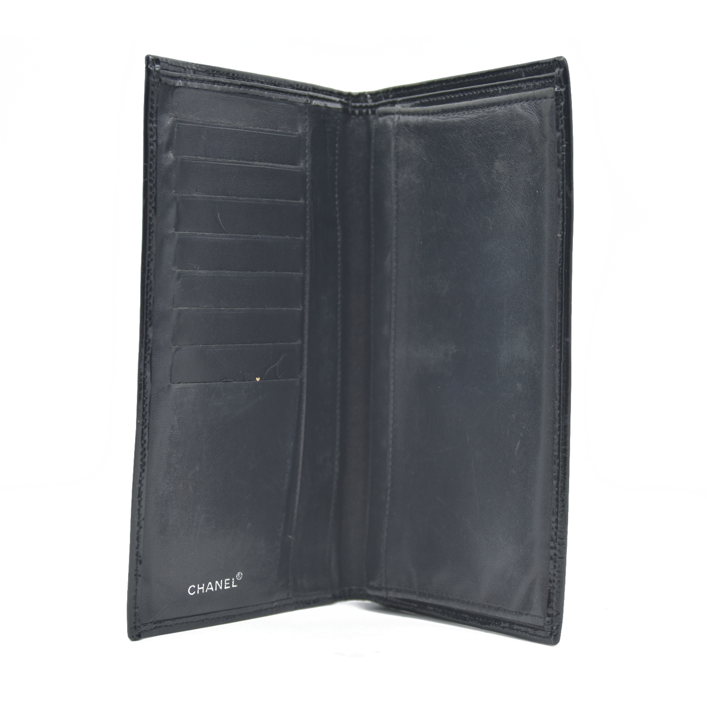 $800 2002 Chanel Interlocking CC Logo Bifold Wallet Black Patent Leather