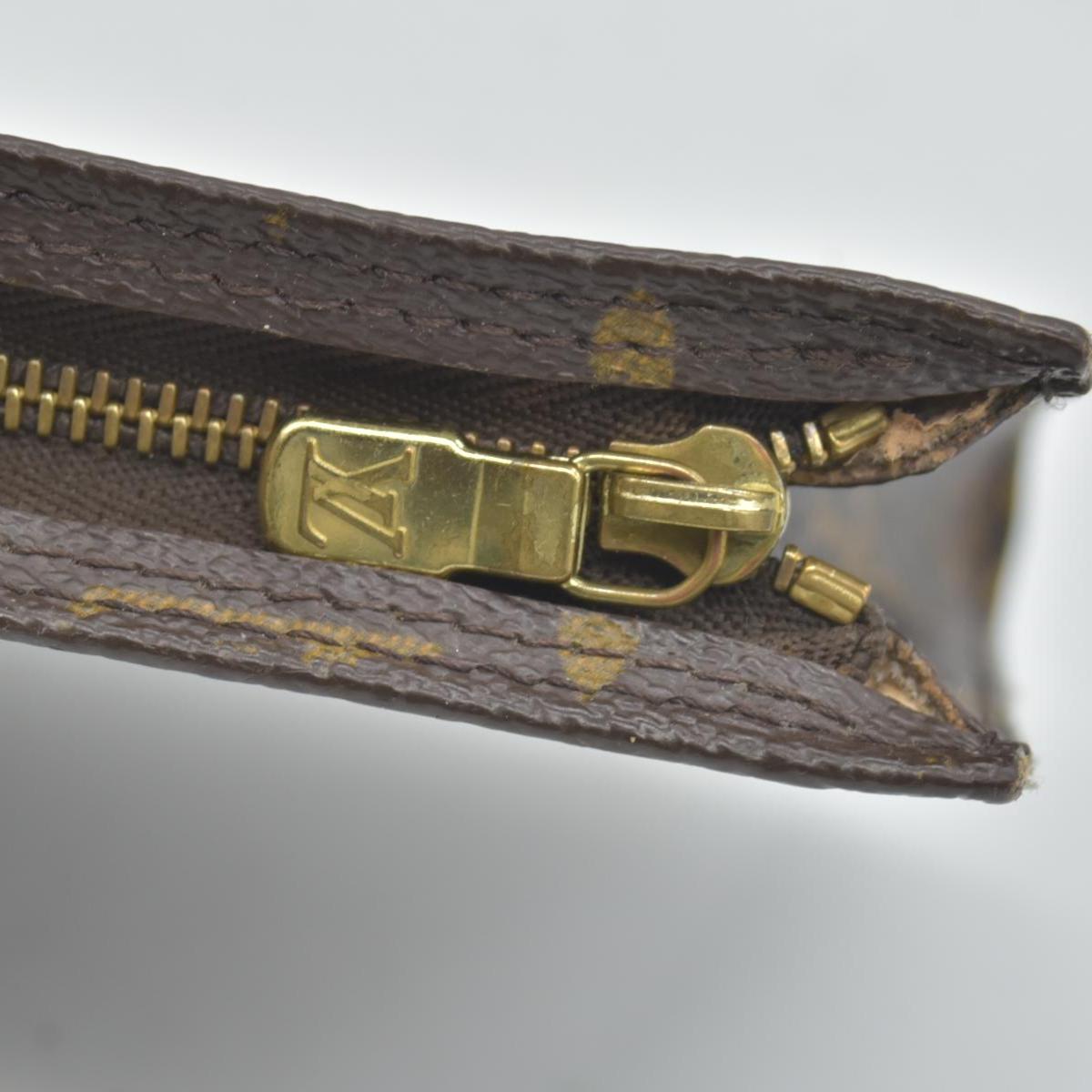 $600 Louis Vuitton Monogram Bucket Pouch 23 CONSIGNMENT