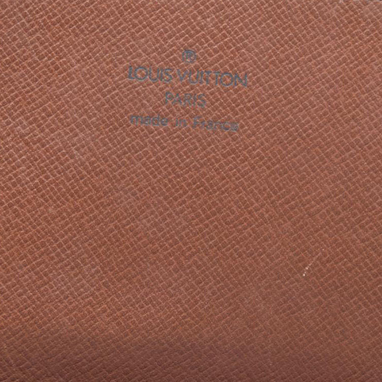 AUCTION $545 Louis Vuitton  Monogram Porte Yen 3 Cartes Credit Wallet MI0913