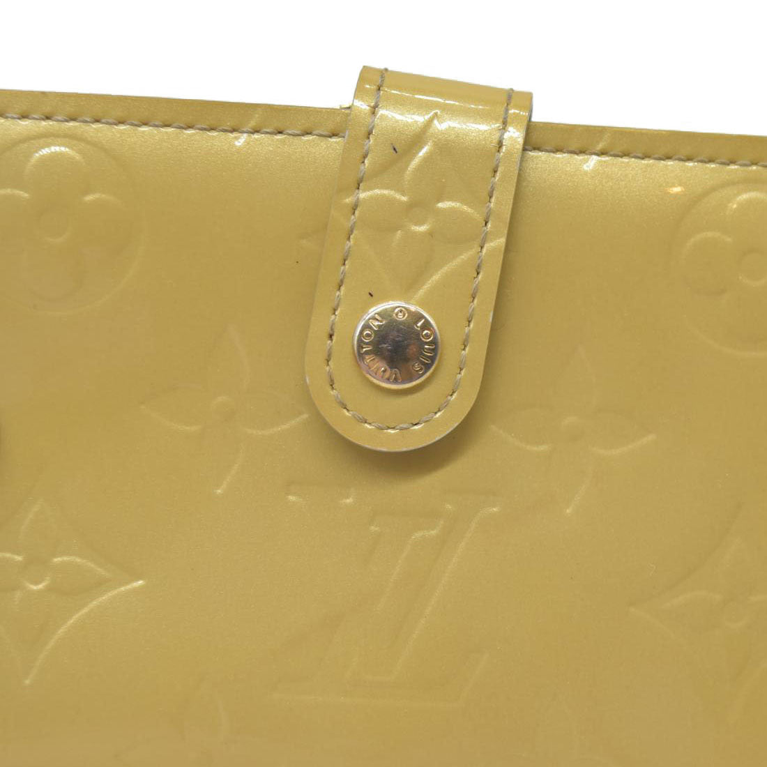 $935 Louis Vuitton 2004 Monogram Vernis French Purse