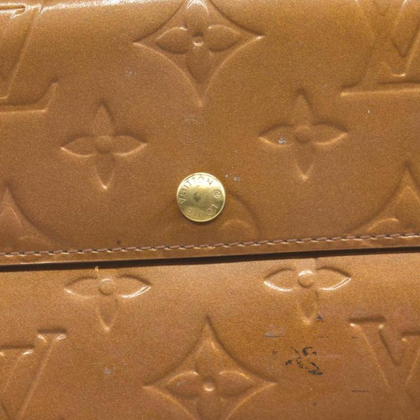 $840 Louis Vuitton Vintage Monogram Vernis Sarah Wallet Dark Beige