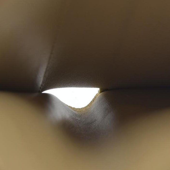 $935 Louis Vuitton 2004 Monogram Vernis French Purse