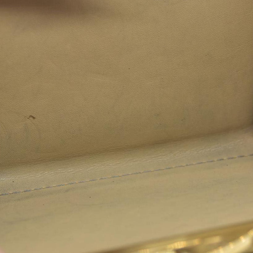 $935 Louis Vuitton 2004 Monogram Vernis French Purse