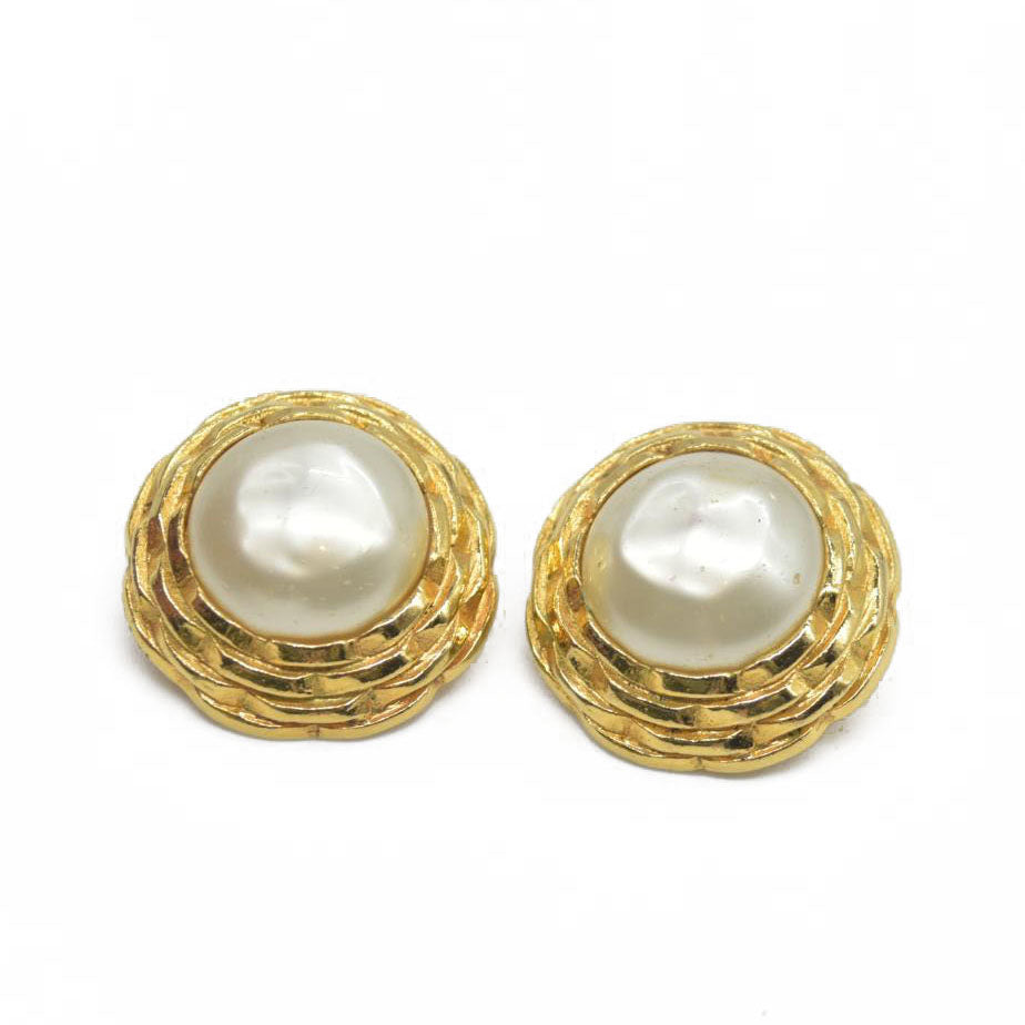 Chanel Gold Pearl Earrings Clip-on