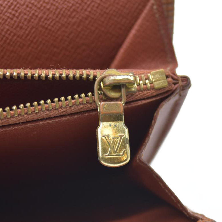 AUCTION $665 Louis Vuitton  Epi Porte Tresor International Wallet Kenyan Fawn