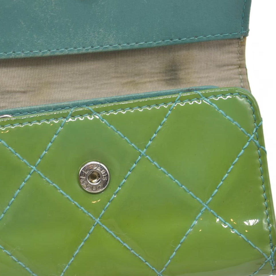 Chanel Interlocking CC Logo Patent Leather Wallet Green
