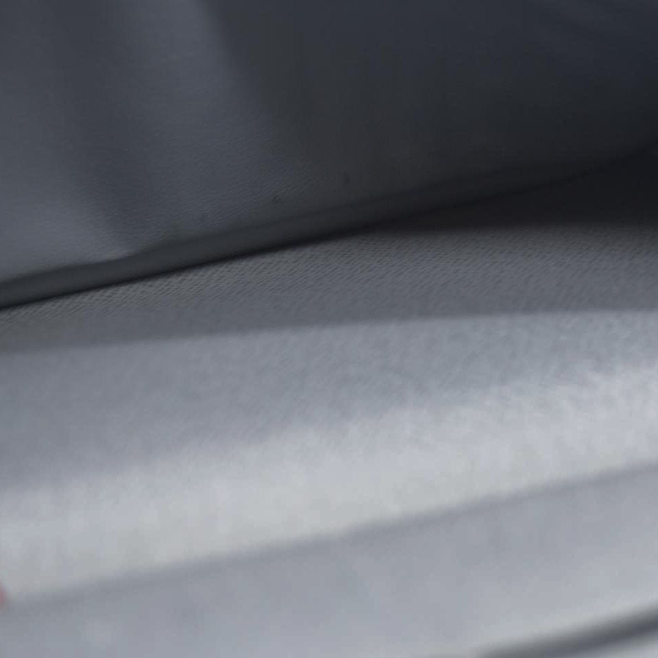 AUCTION $985 Louis Vuitton  Taiga Zippy Organizer Wallet Glacier