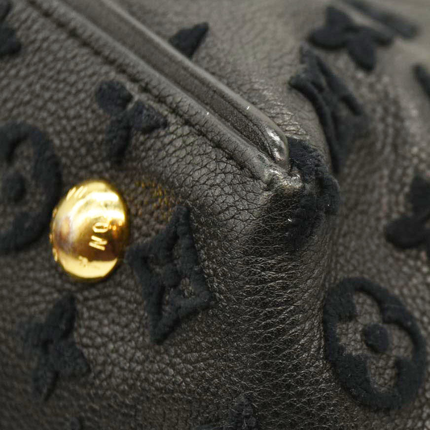 Louis Vuitton  Veau Cachemire Tote W PM Black TR0165