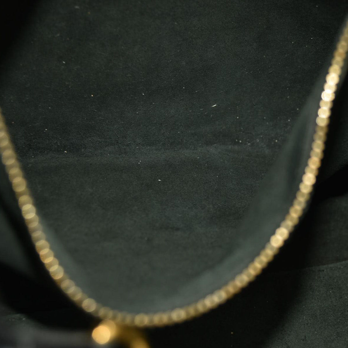 Louis Vuitton  Veau Cachemire Tote W PM Black TR0165