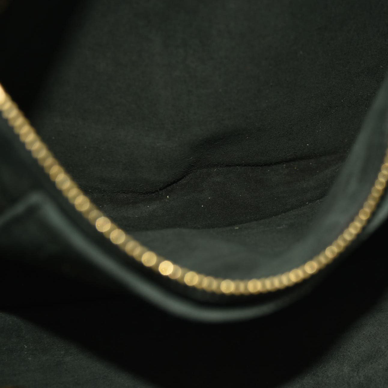 Louis Vuitton  Veau Cachemire Tote W PM Black TR0165