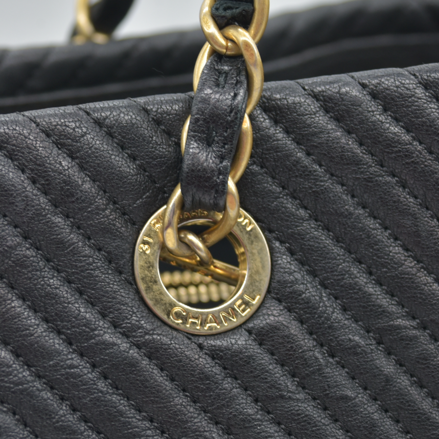Chanel Wrinkled Lambskin Chevron Quilted Surpique Tote