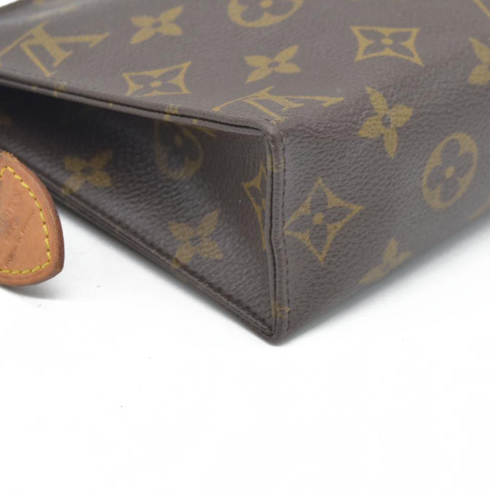 Louis Vuitton  Monogram Toiletry Pouch 19 DU1007