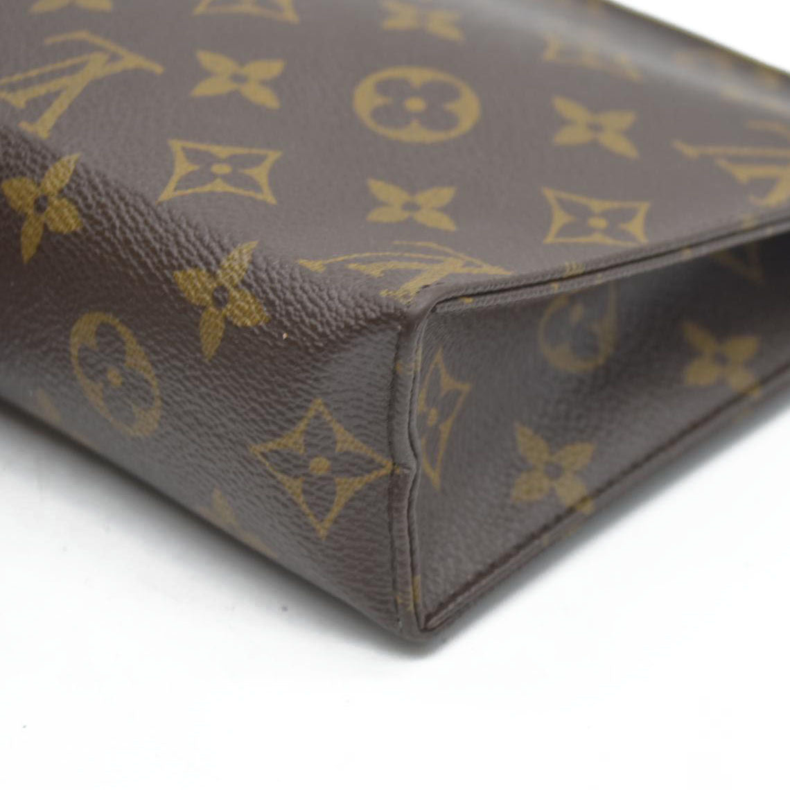 Louis Vuitton  Monogram Toiletry Pouch 19 DU1007