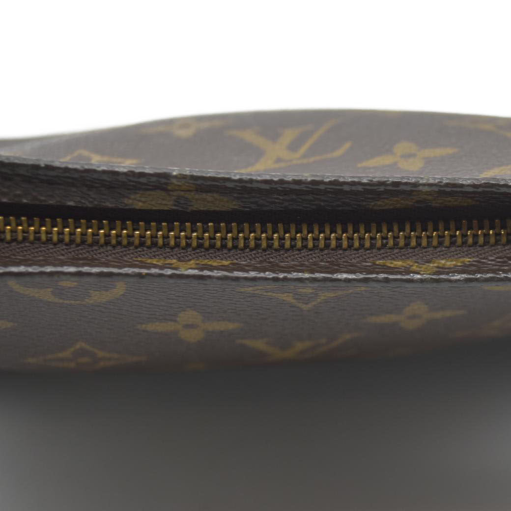 Louis Vuitton  Monogram Toiletry Pouch 19 DU1007