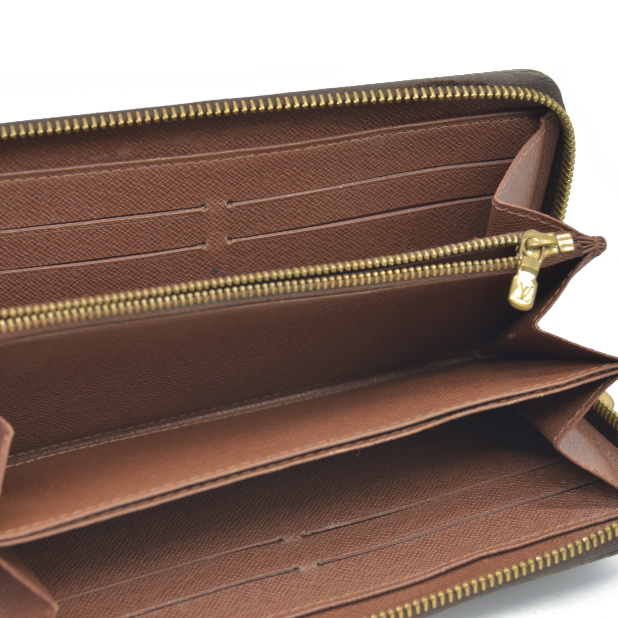 $915 Louis Vuitton 2008 LV Monogram Zippy Wallet CA5028