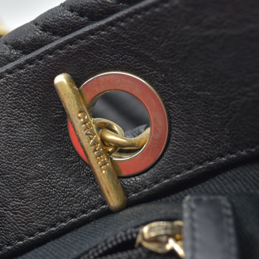 Chanel Wrinkled Lambskin Chevron Quilted Surpique Tote