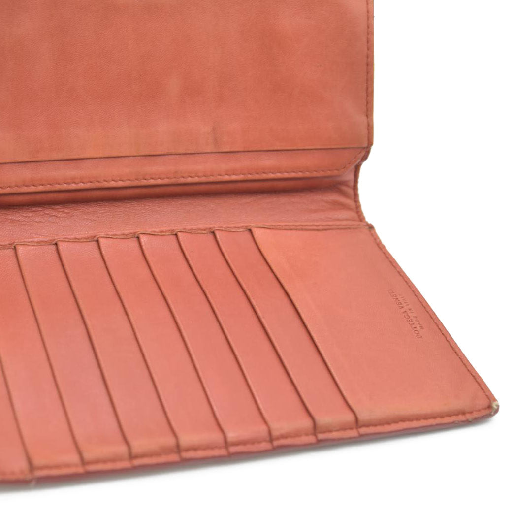 AUCTION $550 Bottega Veneta Intrecciato Lambskin Bifold Wallet Brown