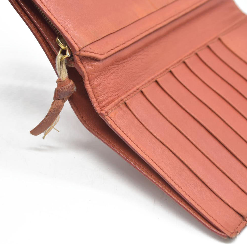 AUCTION $550 Bottega Veneta Intrecciato Lambskin Bifold Wallet Brown