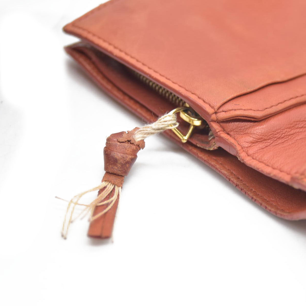 AUCTION $550 Bottega Veneta Intrecciato Lambskin Bifold Wallet Brown