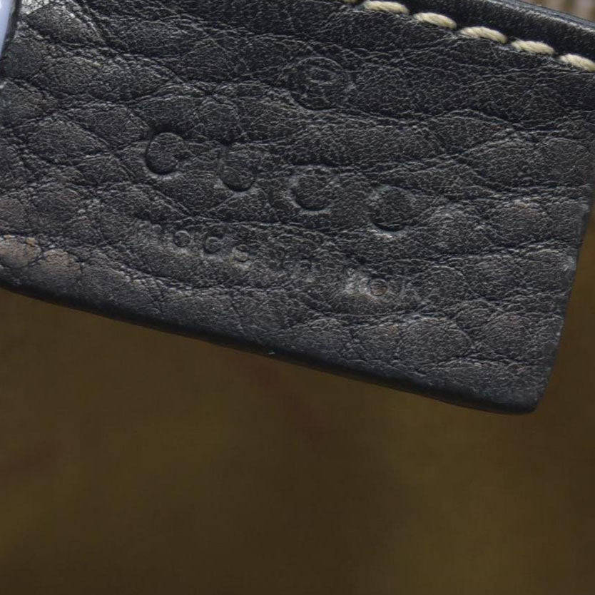 $1490 Gucci  Interlocking G Soho Disco Small