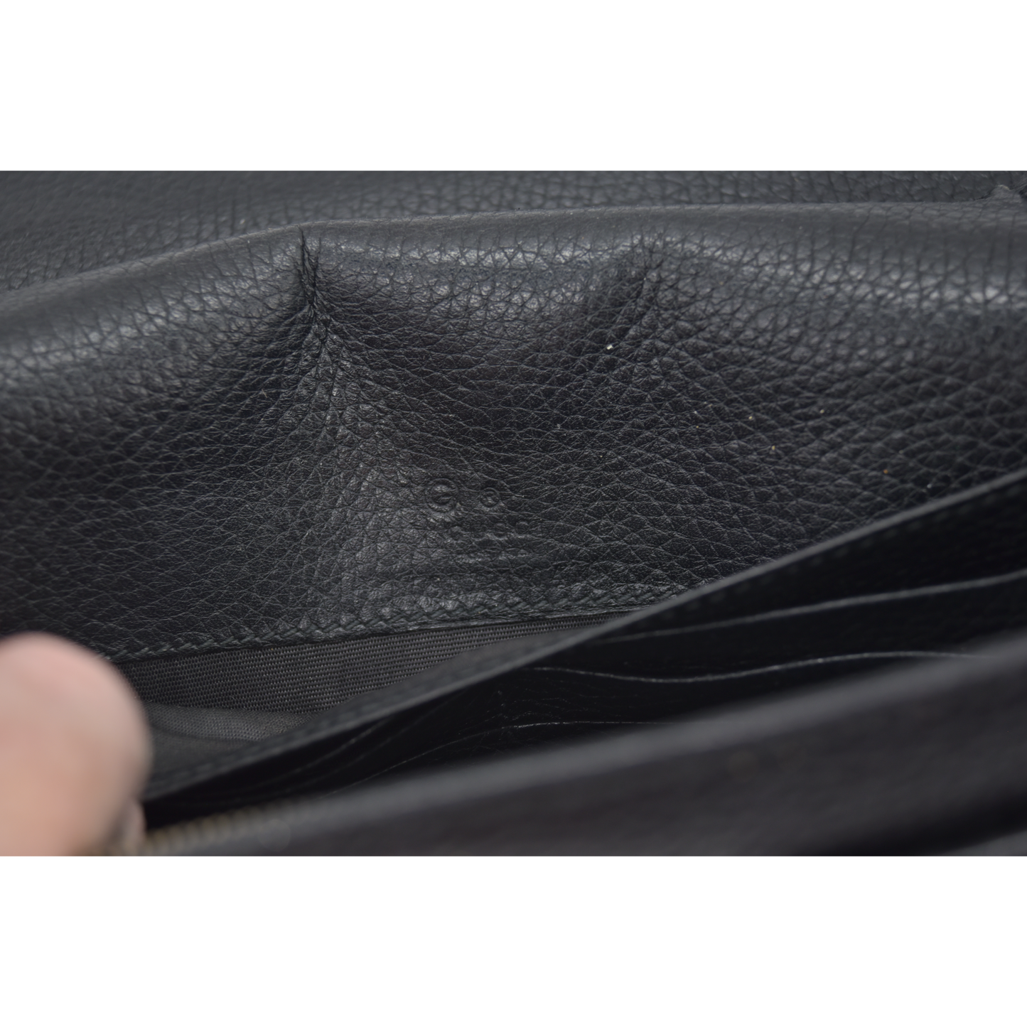 Gucci Pebbled Calfskin Soho Wallet On Chain Black