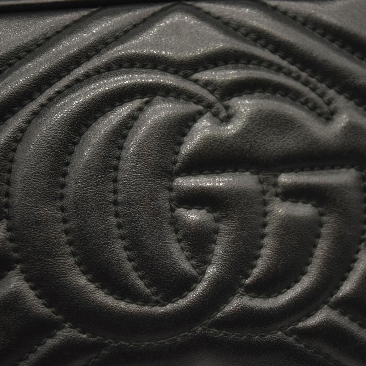 GUCCI Calfskin Matelasse Small GG Marmont Chain Shoulder Bag Black