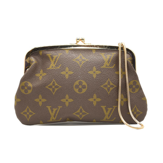 LOUIS VUITTON Monogram Kisslock Coin Purse