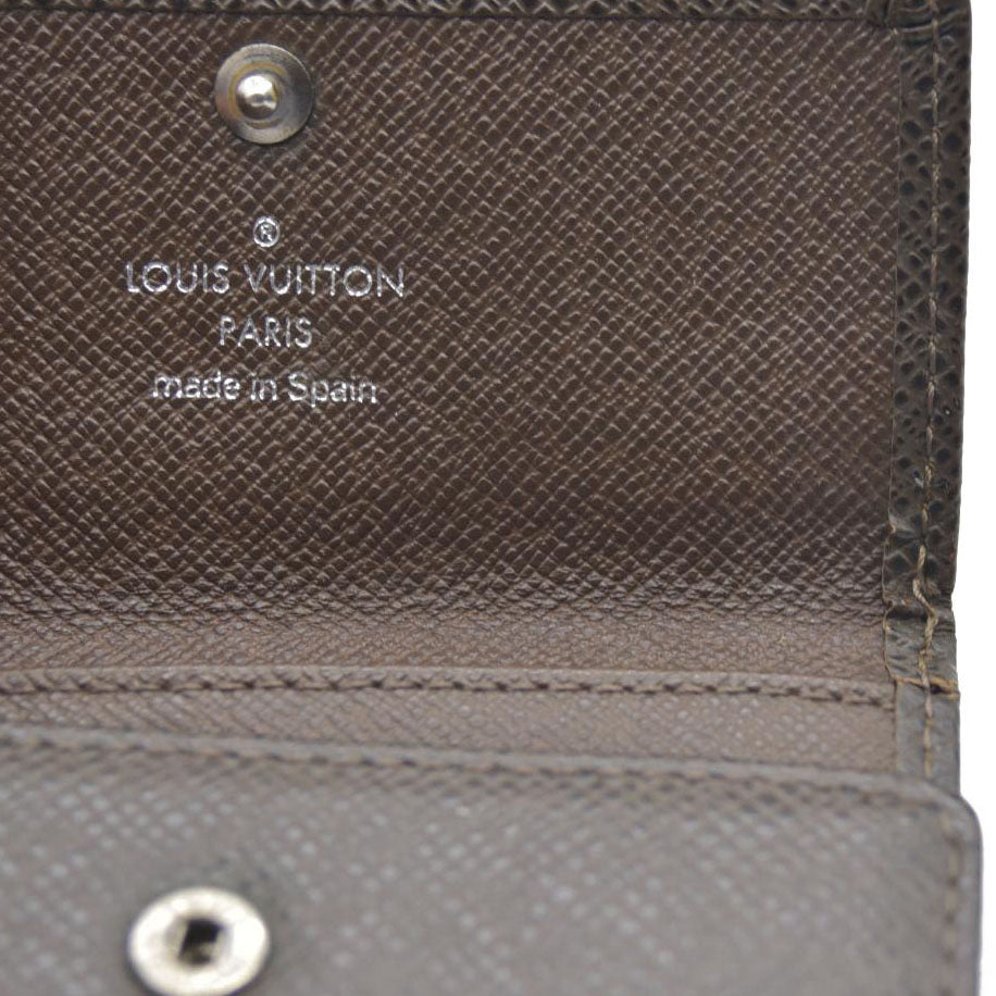 AUCTION $415 Louis Vuitton  Taiga 6 Key Holder Grizzli