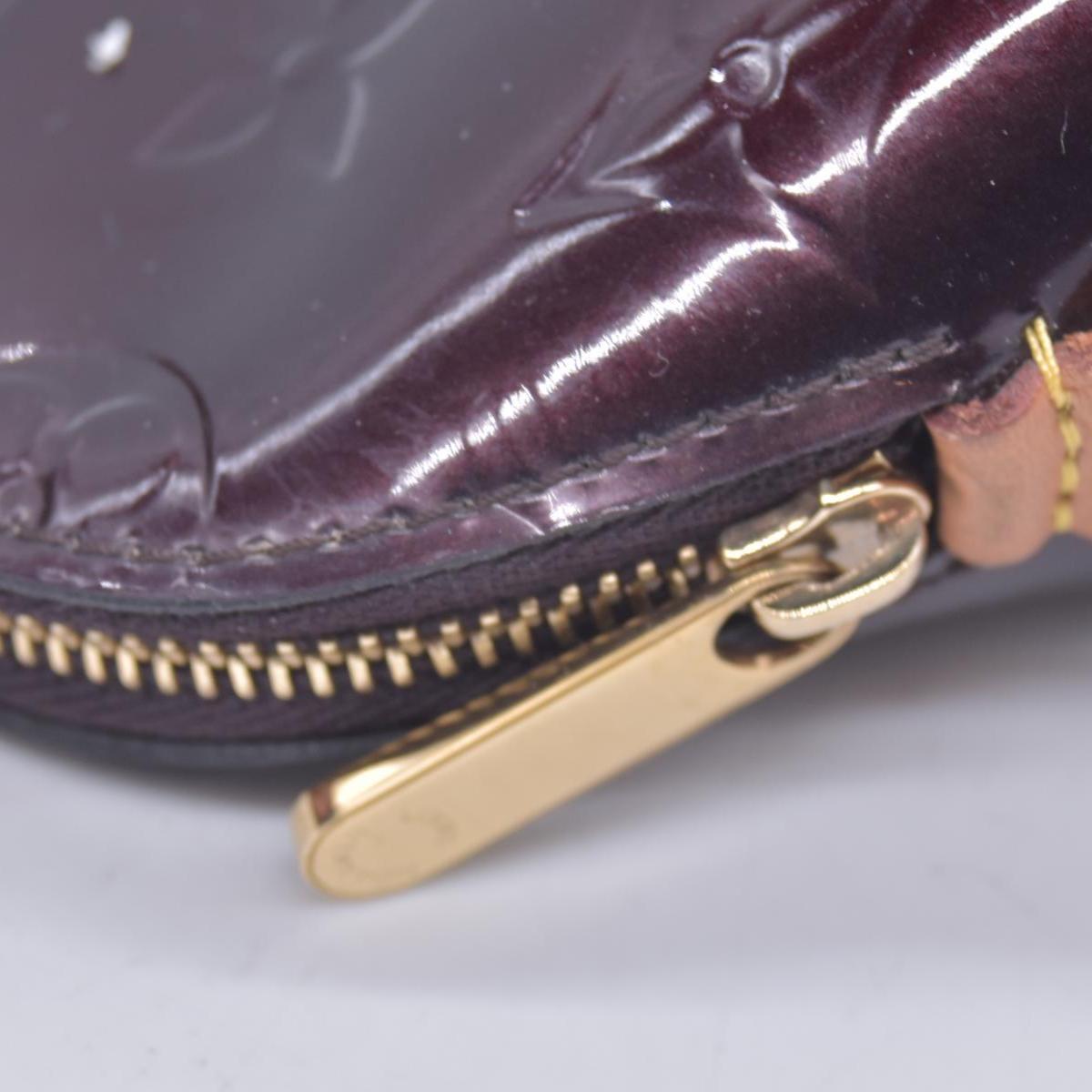 $540 Louis Vuitton Vernis Cosmetic Pouch Amarante CONSIGNMENT
