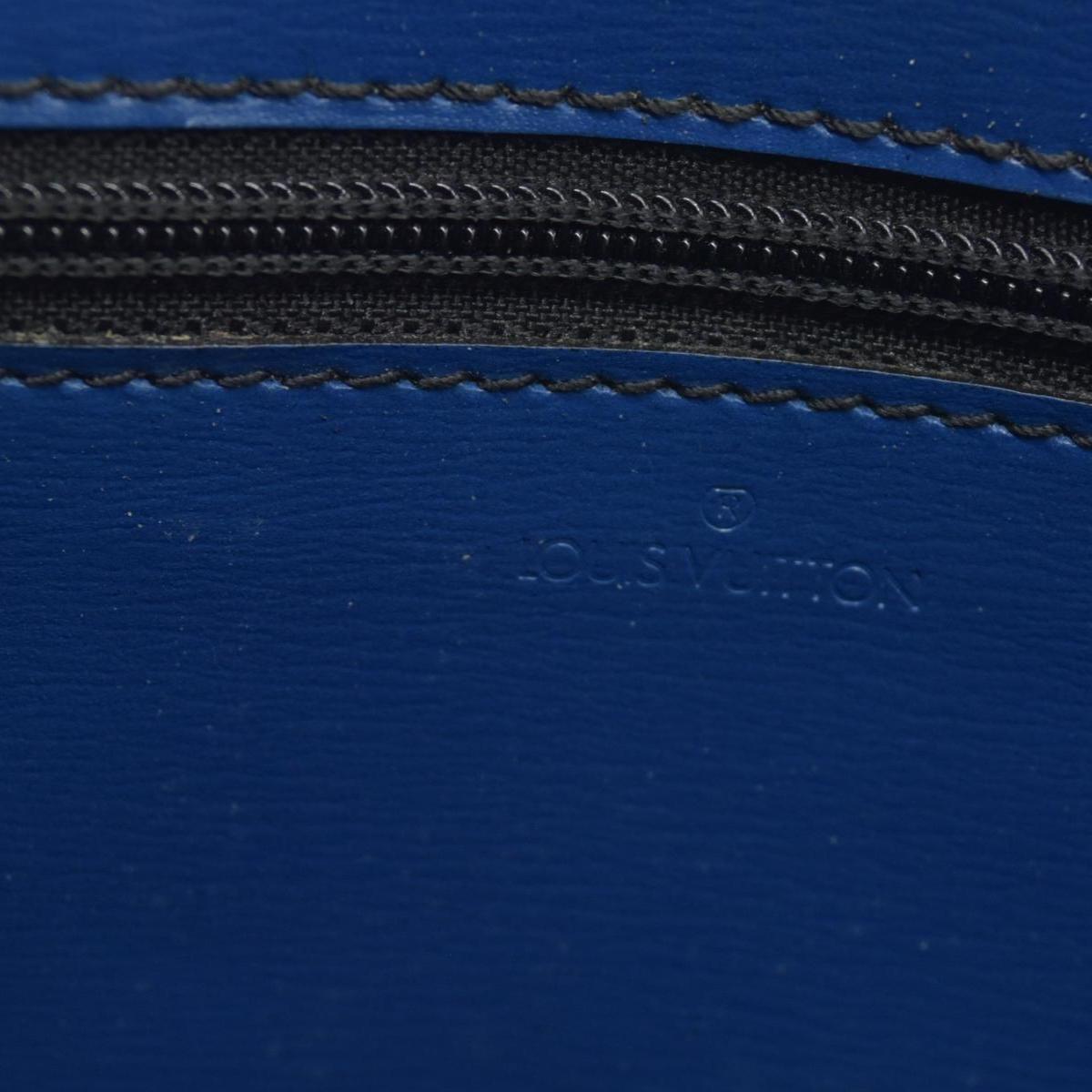 $940 1991 Louis Vuitton Epi leather Arche Clutch Toledo MI0931