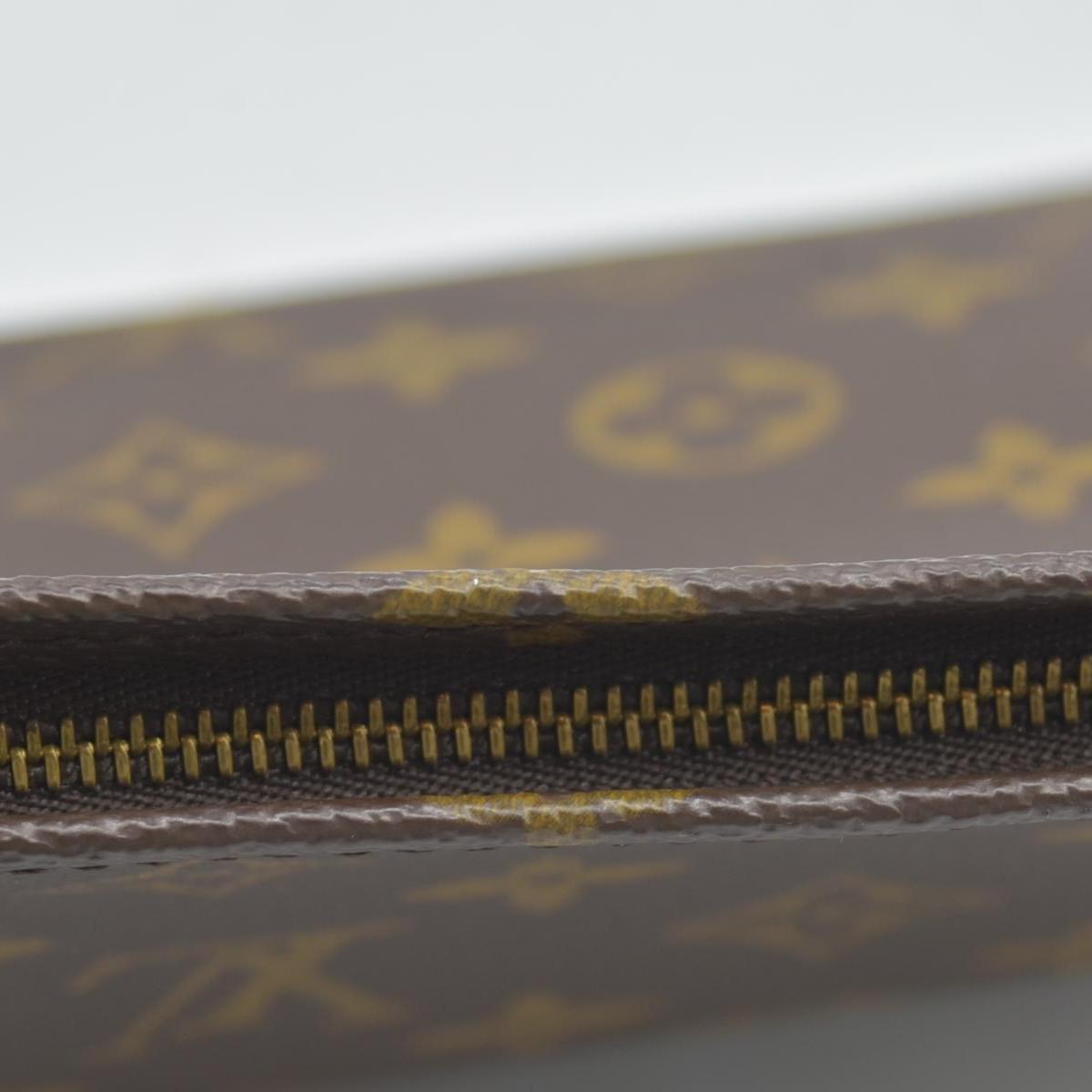 Louis Vuitton Monogram Poche Toiletry 26 Clutch Bag