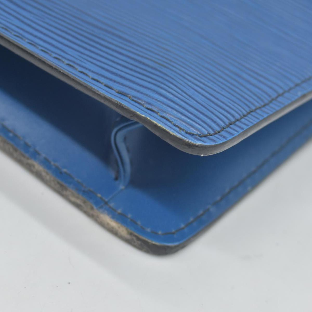 $880 1990 Louis Vuitton Epi Montaigne Blue Clutch Bag Pouch