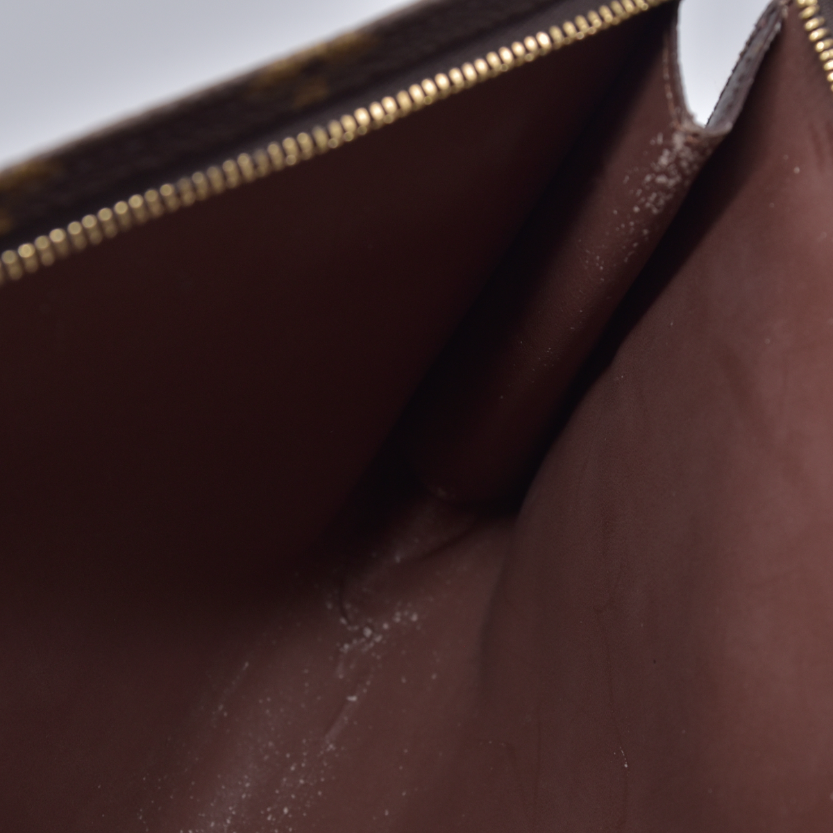 $760 Louis Vuitton Monogram Poche Toiletry 26 Clutch Bag