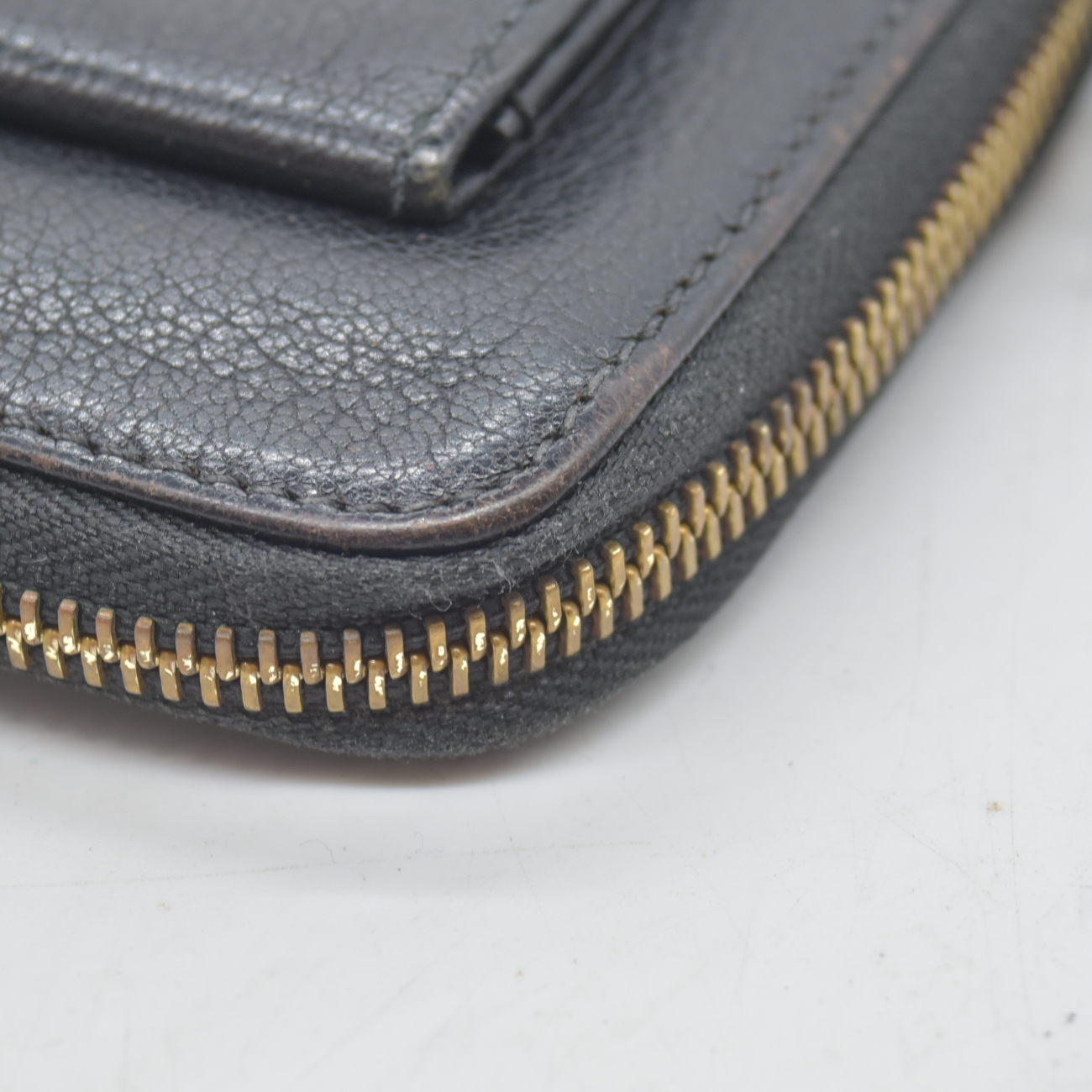 Chloe Lily Leather Zip Around Long Wallet Purse Black