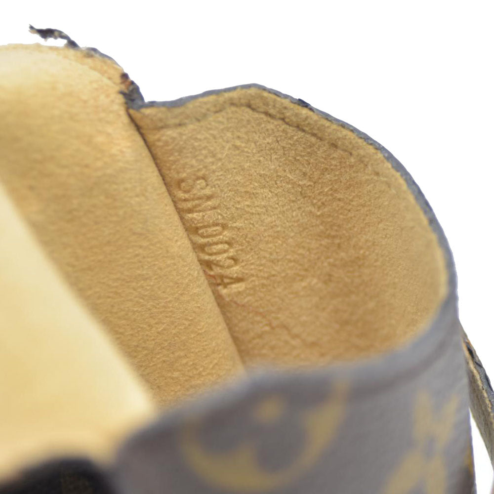 LOUIS VUITTON Monogram Etui a Lunettes Rabat Eyeglass Case