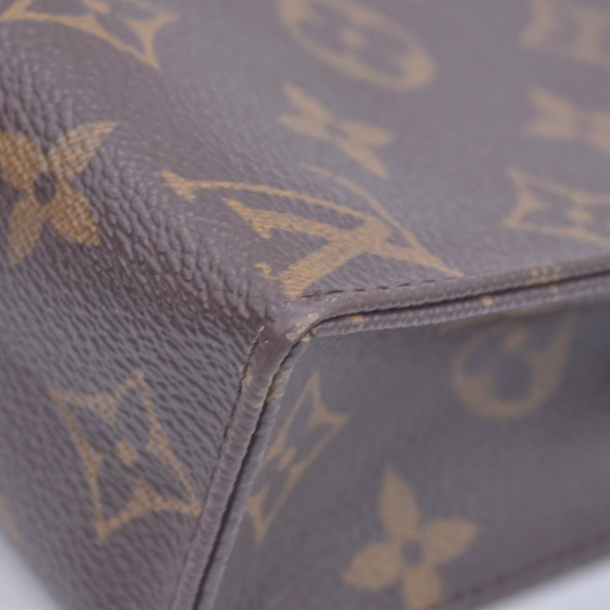 $540 Louis Vuitton Monogram Toiletry 19 CONSIGNMENT