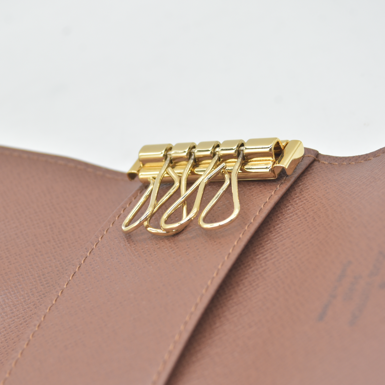 Louis Vuitton Monogram Multicles 4 Ring Key Case Brown