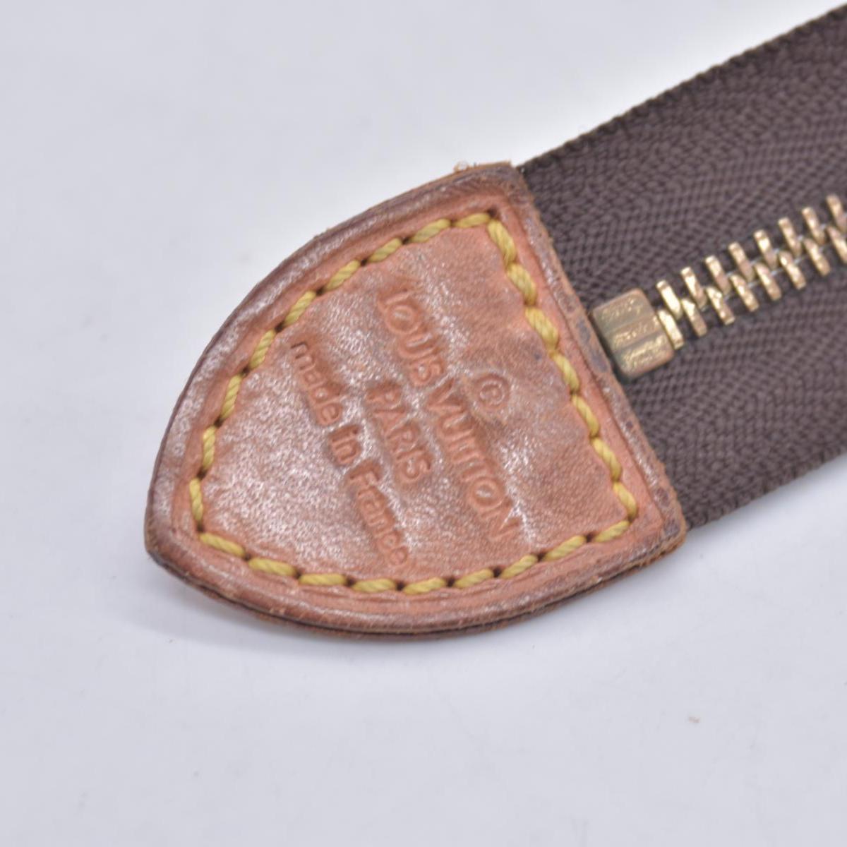 $540 Louis Vuitton Monogram Toiletry 19 CONSIGNMENT