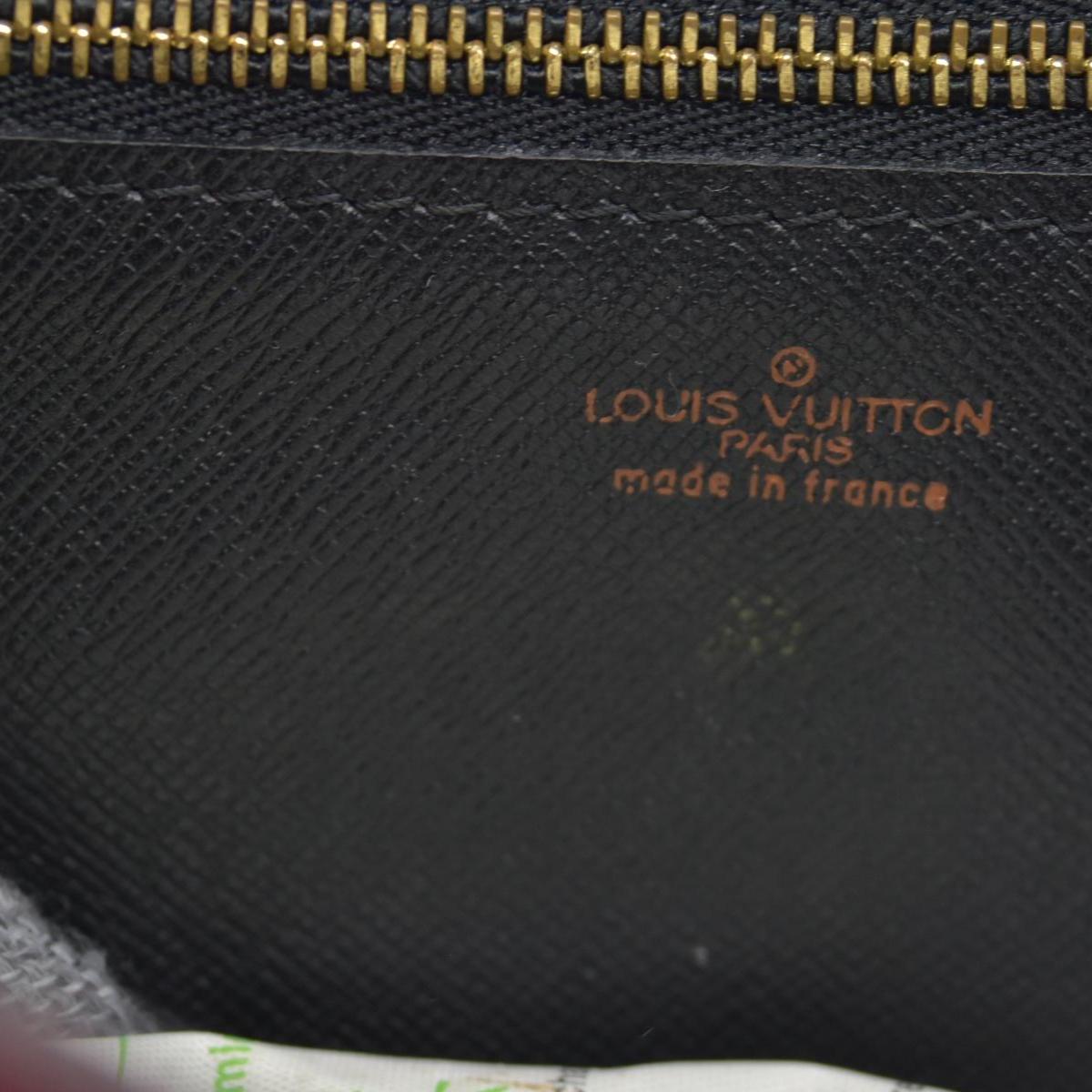 $880 1990 Louis Vuitton Epi Montaigne Red Clutch Bag Pouch